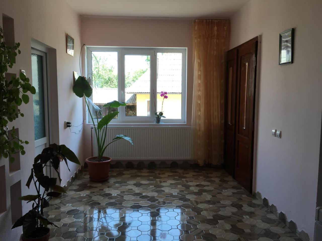 Sub Creasta Cocosului Hotell Breb Exteriör bild